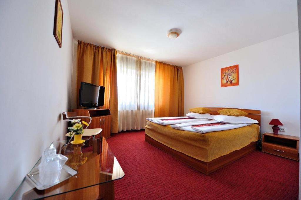 Motel Confort Floresti  Εξωτερικό φωτογραφία