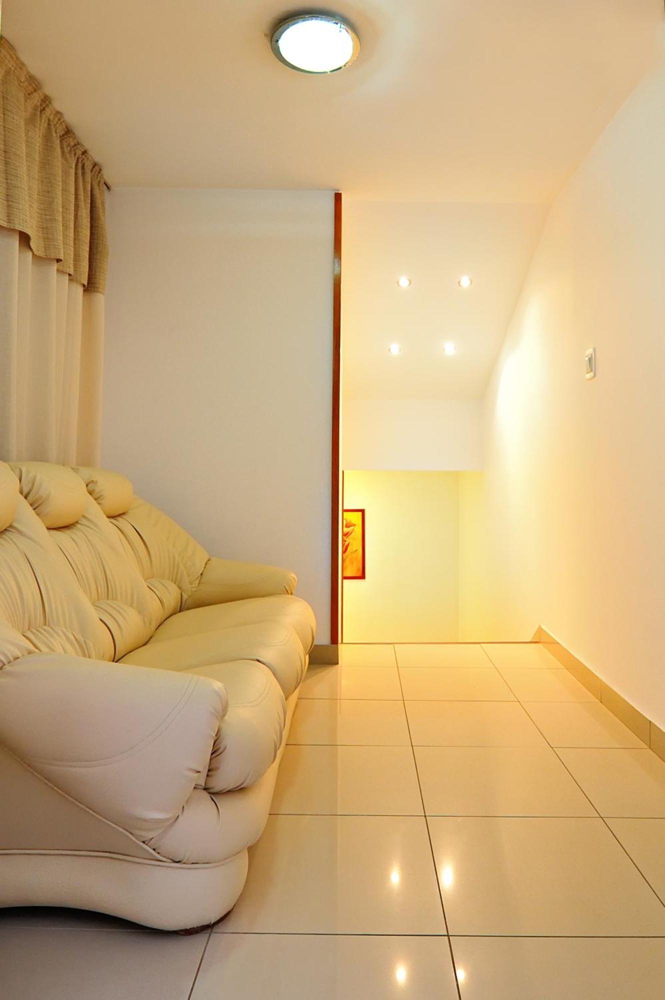 Motel Confort Floresti  Εξωτερικό φωτογραφία